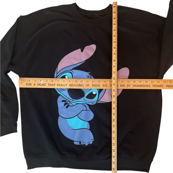 Disney Stitch Sweatshirt 1X Black Graphic Pullover Lilo & Stitch Cute Cozy - Picture 3 of 5